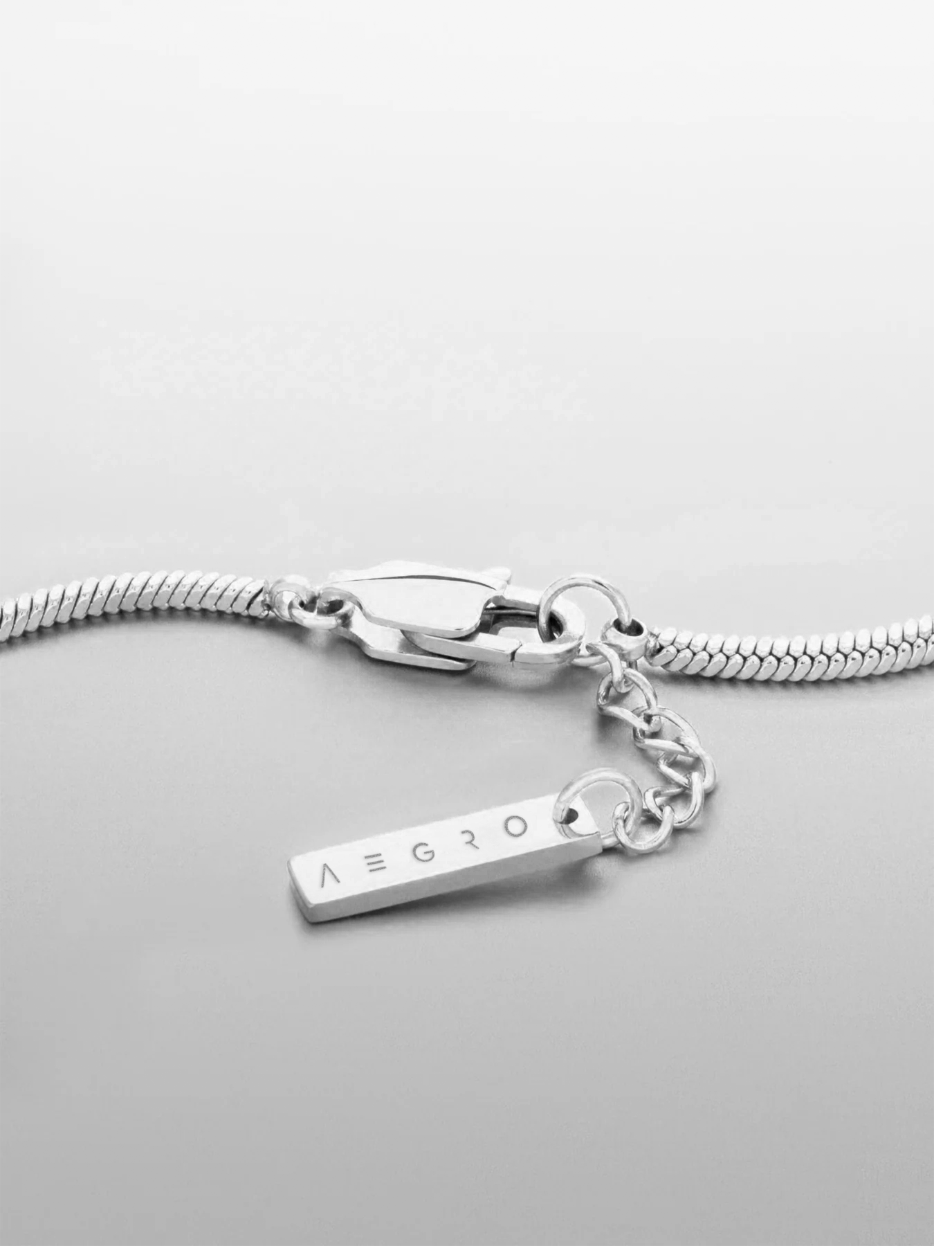 צמיד TOMMY